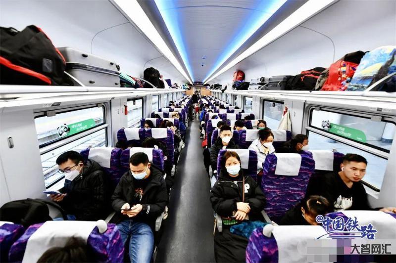 復興號家族新成員首秀-復興號家族長什么樣子的視頻