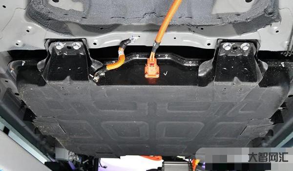 宏光電動車怎么放后面的電池-五菱宏光 mini 在哪里充電 宏光電動車怎么放后面的電池-五菱宏光 mini 在哪里充電