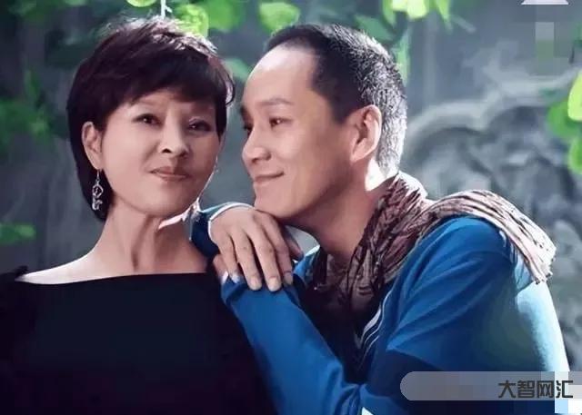 馮遠(yuǎn)征老婆梁丹妮個(gè)人資料-他與大8歲妻子梁丹妮幸福婚姻