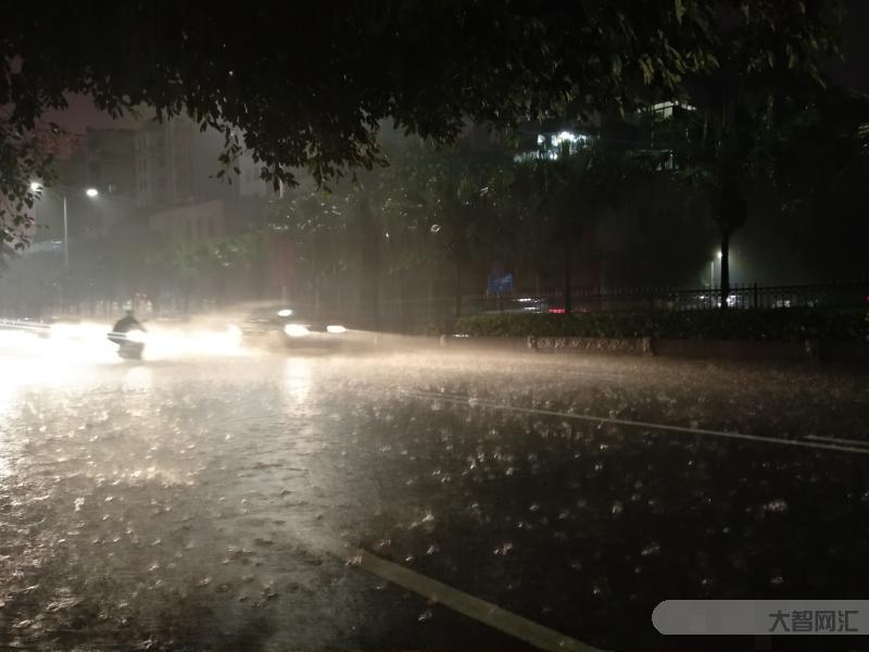 廣東多地大雨局部有暴雨-雷雨大風冰雹……22日夜間起,廣東將遇今年首場 廣東多地大雨局部有暴雨-雷雨大風冰雹……22日夜間起,廣東將遇今年首場