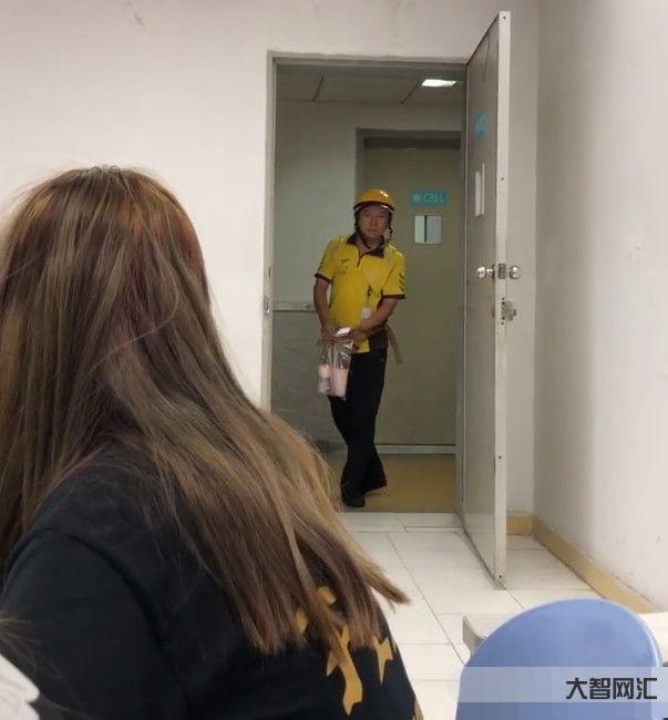 外賣小哥連續救女子-“取消訂單,你要傷害自己跟我沒關系!”危急關頭,上 外賣小哥連續救女子-“取消訂單,你要傷害自己跟我沒關系!”危急關頭,上