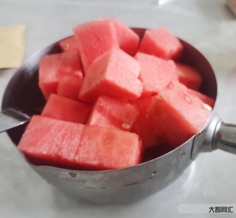 西瓜可以做酒釀嗎-適合夏天吃的冰鎮(zhèn)酒釀，5種不同做法，除濕祛暑降火，再