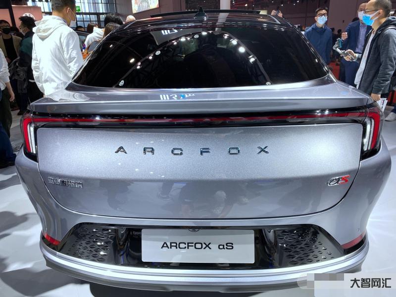 2023上海車展極狐-新車丨極狐阿爾法T華為HI版:明年年底上市,加價 2023上海車展極狐-新車丨極狐阿爾法T華為HI版:明年年底上市,加價