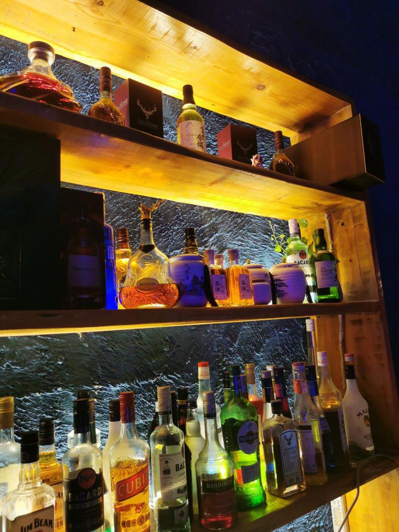 酒館業績不好怎么辦-“小酒館第一股”海倫司凈虧損超13億元 去年旗下2 酒館業績不好怎么辦-“小酒館第一股”海倫司凈虧損超13億元 去年旗下2