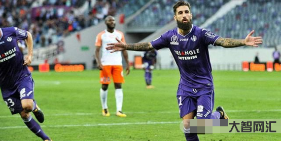 法國杯南特VS里昂-【法甲】薩拉切維奇進球鎖定勝局，里昂主場0-1憾負
