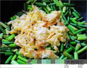 雞蛋炒蒜苗（雞蛋炒蒜苗的做法）