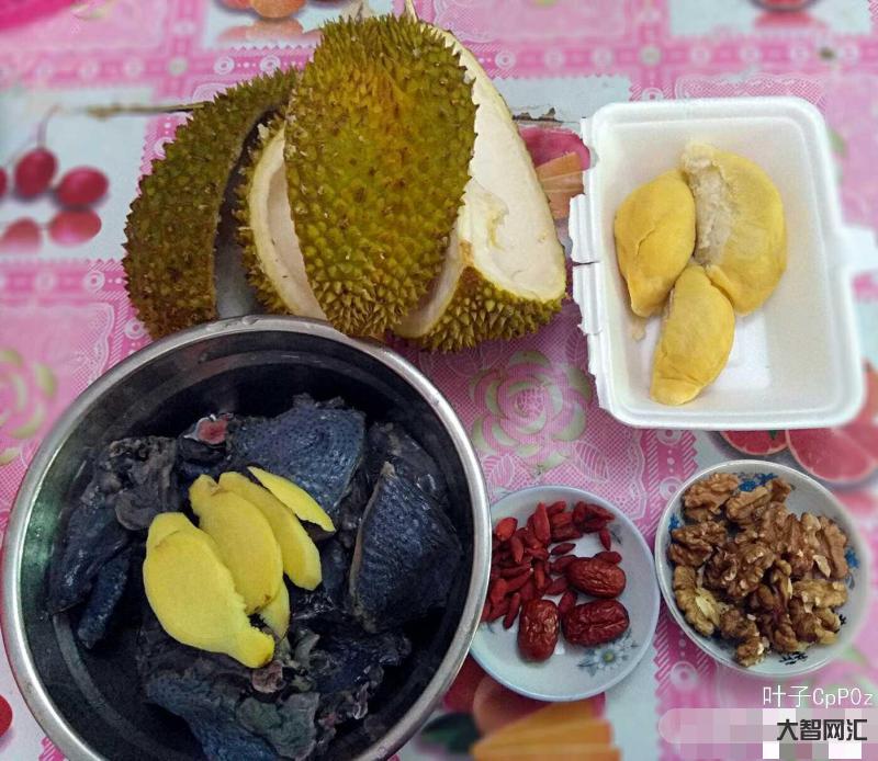 榴蓮殼煲雞湯有什么功效與作用-吃過榴蓮后殼別扔,用來燉雞,滋養(yǎng)身體補(bǔ)元 榴蓮殼煲雞湯有什么功效與作用-吃過榴蓮后殼別扔,用來燉雞,滋養(yǎng)身體補(bǔ)元