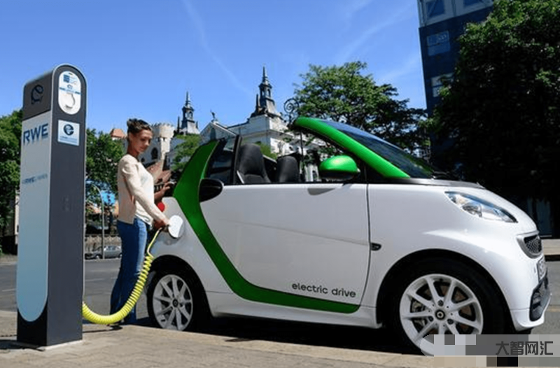電費趕上油費?新能源車主成冤大頭-充電樁設施不完善導致電費高企 電費趕上油費?新能源車主成冤大頭-充電樁設施不完善導致電費高企