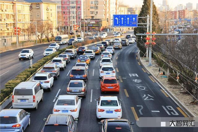 北京取消二環(huán)主路公交專用道，居民出行將如何受影響？-公交專用道取消，北