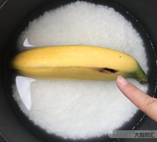 一根香蕉等于多少米飯-讓你越吃越肥的幾種水果——1根香蕉=1碗米飯! 一根香蕉等于多少米飯-讓你越吃越肥的幾種水果——1根香蕉=1碗米飯!