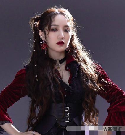 孟佳說不能接受結過婚的伴侶-姐學2.0:孟佳張含韻談婚姻觀,非恐婚只是找不到結婚的理由 孟佳說不能接受結過婚的伴侶-姐學2.0:孟佳張含韻談婚姻觀,非恐婚只是找不到結婚的理由